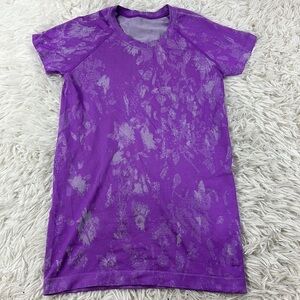 Lululemon Swiftly Tech Short Sleeve Shirt 2.0 Shadow Bloom Moonlit Magenta